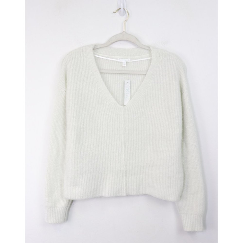 NWT Abound V-Neck Fuzzy Knit Pullover Metallic Shimmer Sweater Ivory Silver Med.